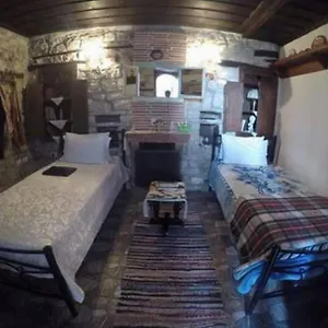 Bujtina Kodiket , Berat Albanië