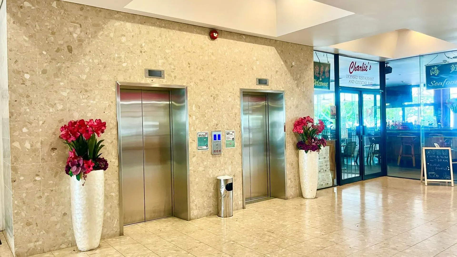 Acacia Court Hotel Cairns