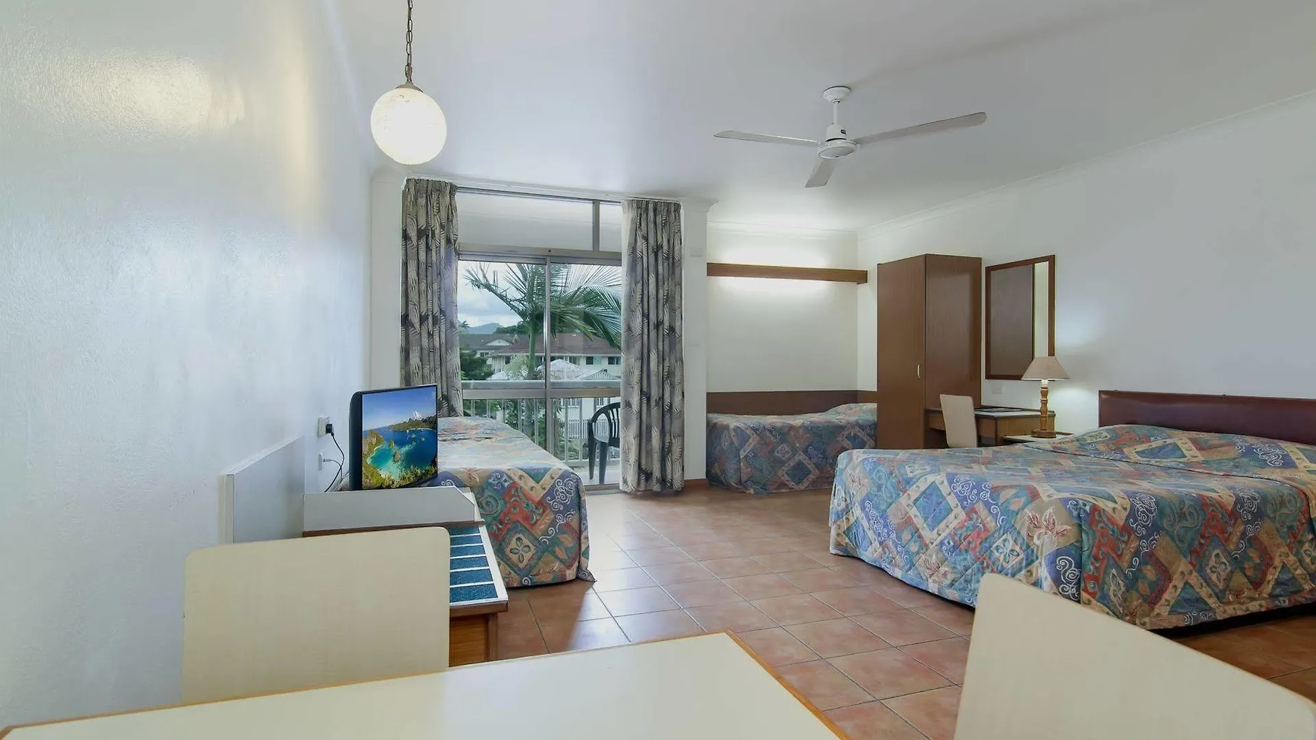Acacia Court Hotel Cairns